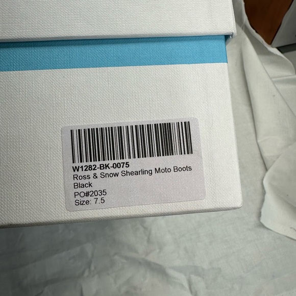 ROSS & SNOW Shearling Moto Boots - Picture 4 of 12